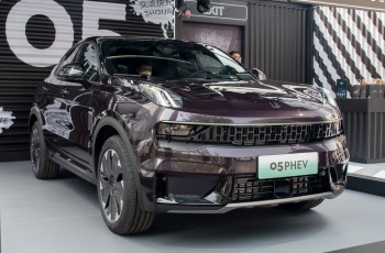 领克05 PHEV